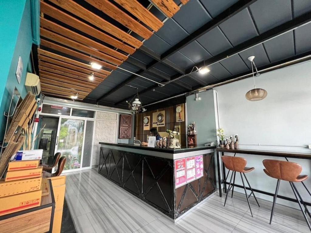 Phaphoom Boutique Residence Bangkok Exterior photo