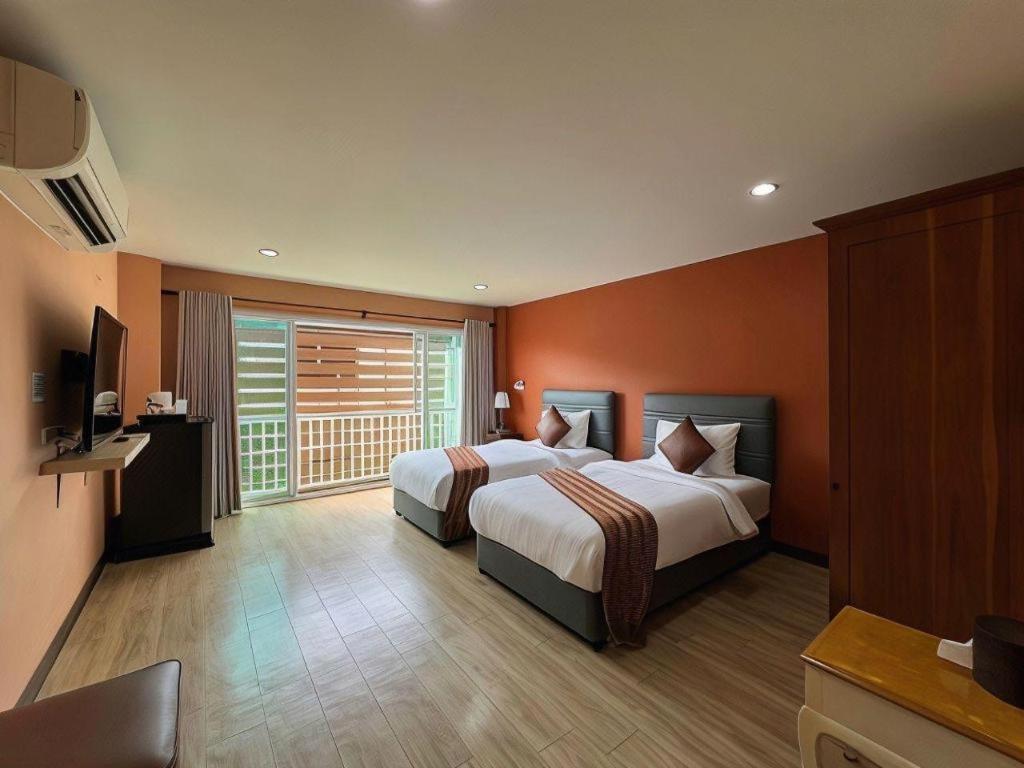 Phaphoom Boutique Residence Bangkok Exterior photo